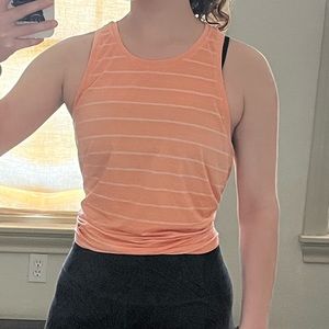 GapFit Breathe tie back adjustable tank top